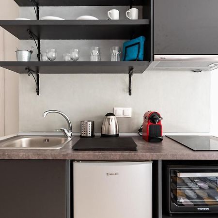 Modern Studio Close To Waterfront Tesalonika Bagian luar foto